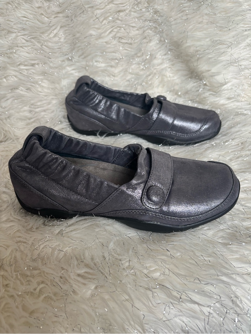 Dansko Silver Women's Shimmer Slip-On Loafers Size 38